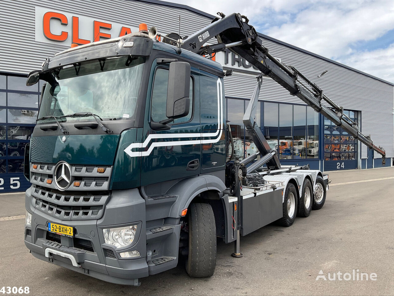 Mercedes-Benz Arocs 3251 8x4 Euro 6 Hiab 28 Tonmeter Laadkraan ...