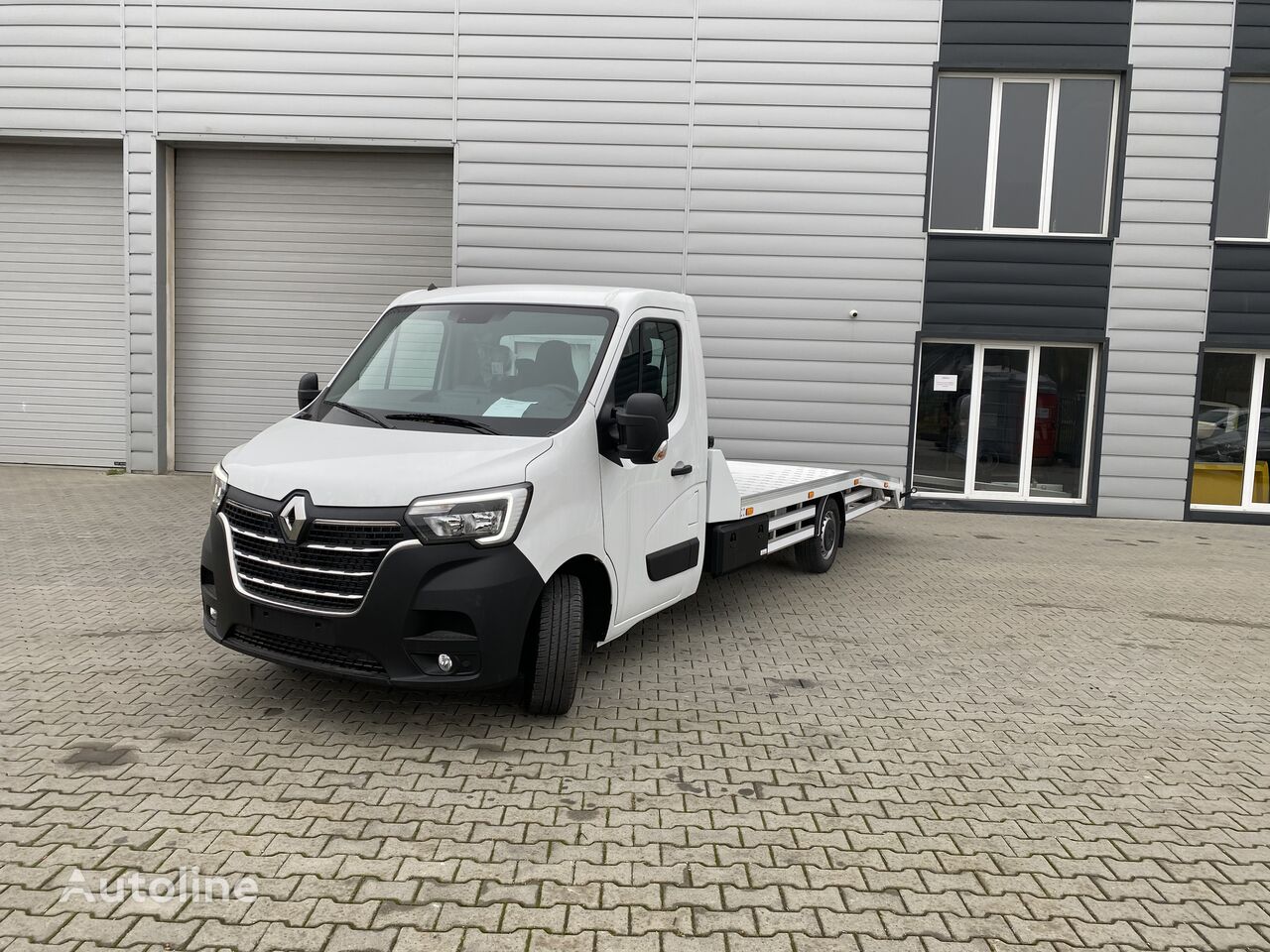 neuer Renault Master Abschleppwagen