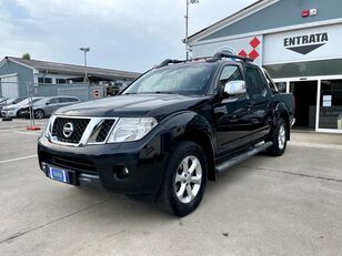 Nissan NAVARA 2.5 Geländewagen