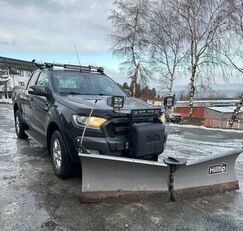 Ford Ranger with snowplow and sandspreader Pick-up Transporter