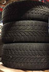 Bridgestone BLIZZAK  LM 32 Autoreifen