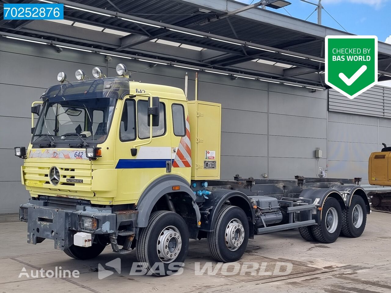Mercedes-Benz 3234 8X4 Euro 2 Containerchassis LKW