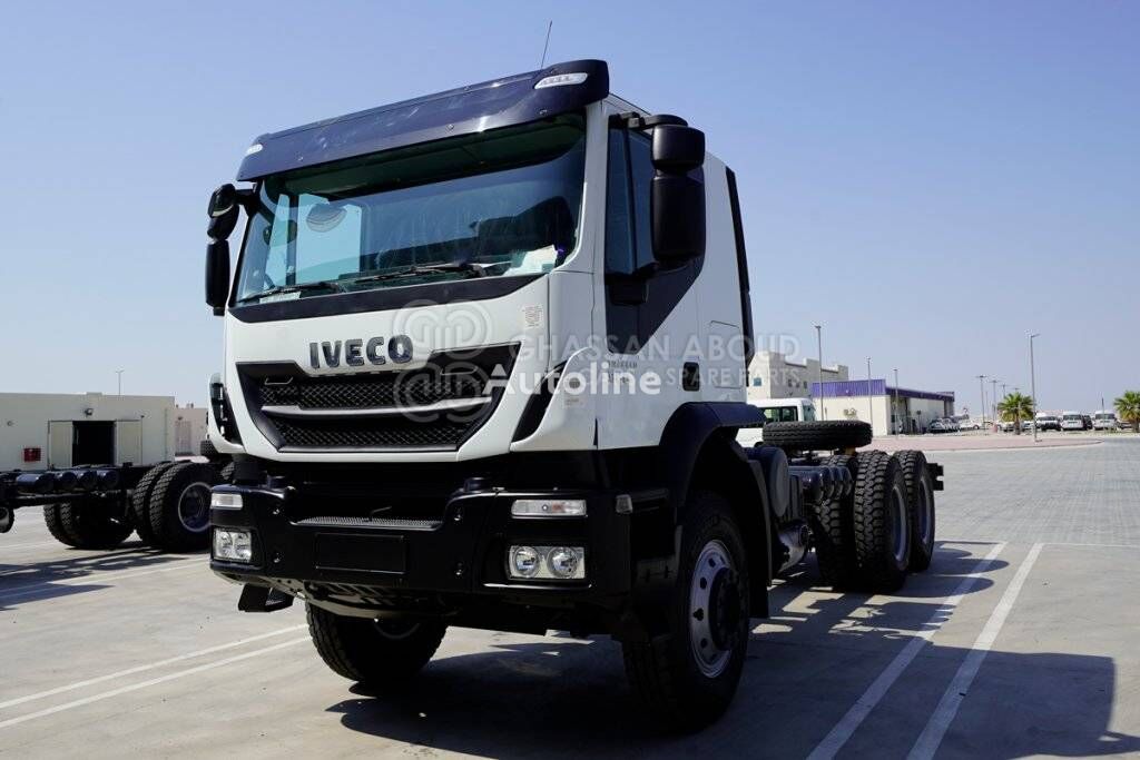 neuer IVECO Trakker Chassis 6×4 – GVW 41 Ton approx. Wheelbase 4500 MY23 Fahrgestell LKW